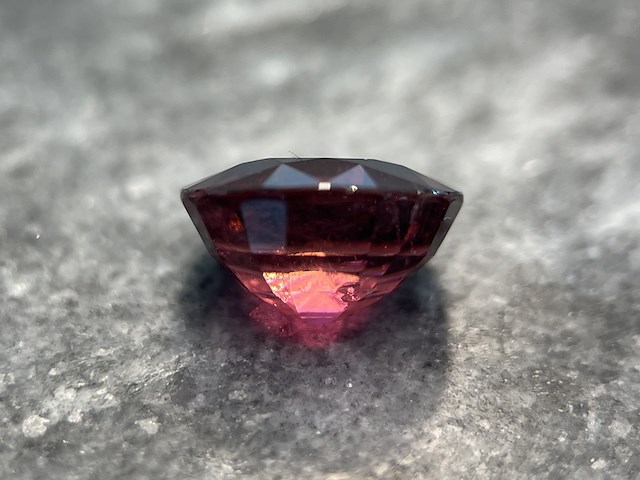 Edelsteen - 3.80 carat natuurlijke rubelliet - afbeelding 3 van  3