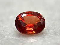 Edelsteen - 3.83 carat natuurlijke almandien - afbeelding 1 van  4