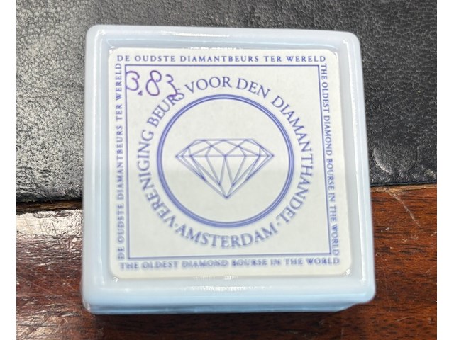 Edelsteen - 3.83 carat natuurlijke almandien - afbeelding 4 van  4