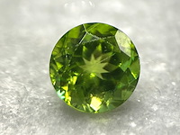 Edelsteen - 4.44 carat natuurlijke groene peridoot