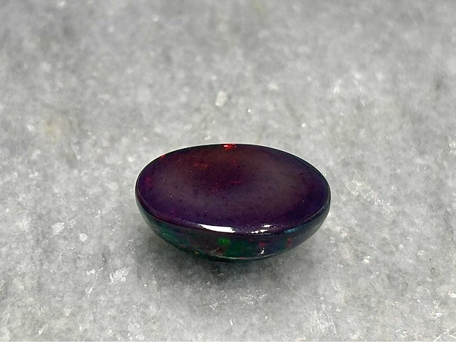 Edelsteen - 5.23 carat natuurlijke black opal - afbeelding 4 van  4