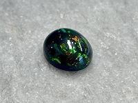 Edelsteen - 5.87 carat natuurlijke black opal - afbeelding 1 van  5