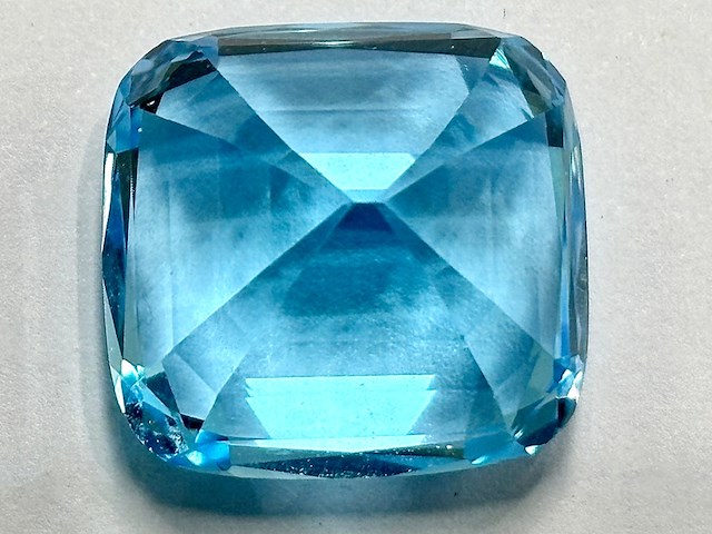 Edelsteen - 59.00 carat blauwe topaas - afbeelding 3 van  5