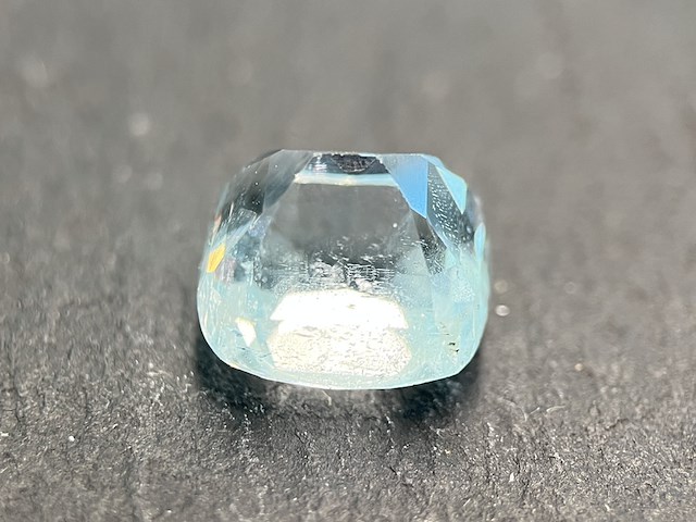 Edelsteen - 6.47 carat natuurlijke aquamarijn - afbeelding 2 van  5
