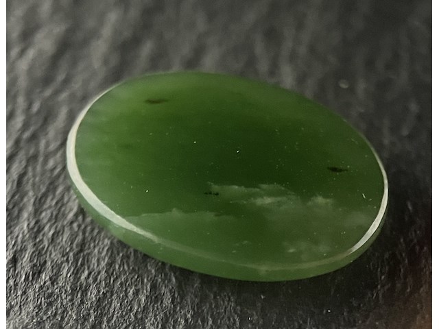 Edelsteen - 7.28 carat jade - afbeelding 1 van  2
