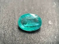 Edelsteen - 7.78 carat groene smaragd (gecertificeerd)