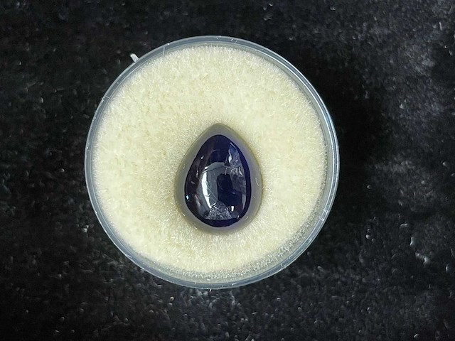 Edelsteen - blauwe edelsteen - afbeelding 1 van  2