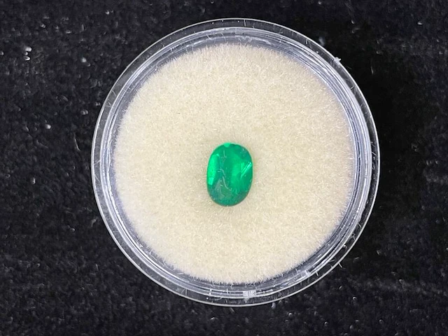 Edelsteen - groene edelsteen - afbeelding 1 van  4