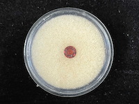 Edelsteen - rode edelsteen - afbeelding 1 van  2