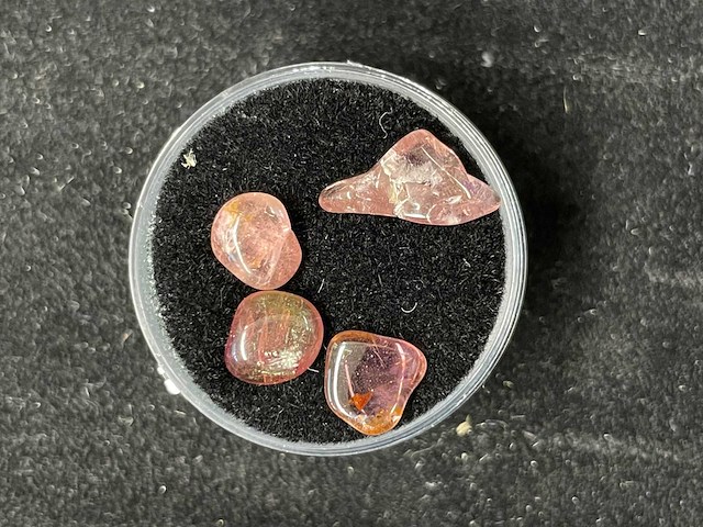 Edelsteen - roze edelsteen - afbeelding 1 van  2