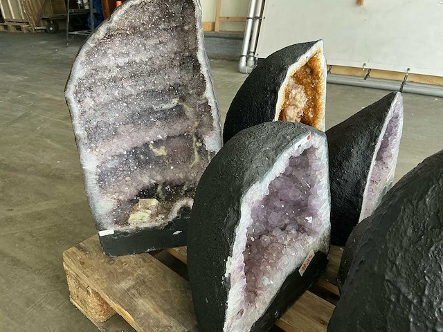 Edelsteen amethist geodes - afbeelding 10 van  15