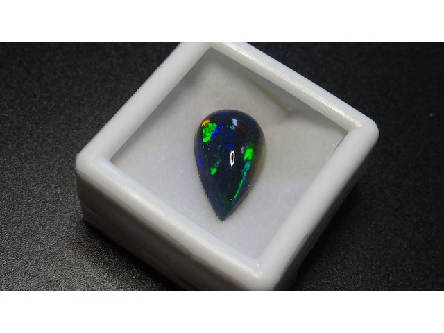 Edelsteen | natural black opal 4.23ct - afbeelding 2 van  4