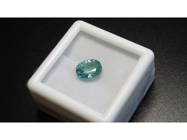 Edelsteen | natural emerald 1.57ct - afbeelding 3 van  6