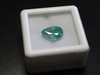 Edelsteen | natural emerald 2.47ct - afbeelding 2 van  5