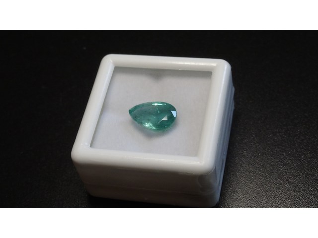 Edelsteen | natural emerald 2.47ct - afbeelding 3 van  5