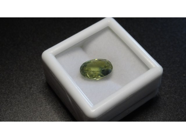 Edelsteen | natural sapphire 4.22ct - afbeelding 2 van  5