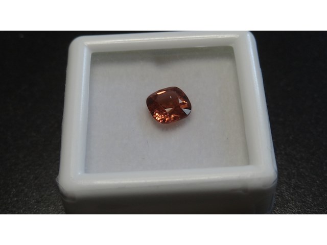 Edelsteen | natural spinel 1.04ct - afbeelding 2 van  5