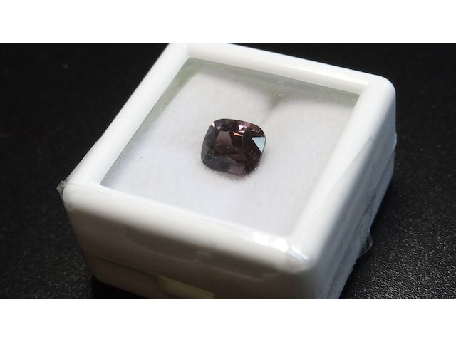 Edelsteen | natural spinel 1.91ct - afbeelding 2 van  5