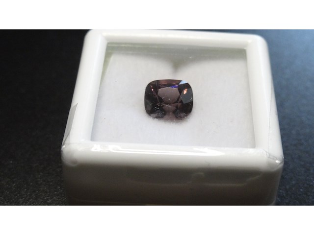 Edelsteen | natural spinel 1.91ct - afbeelding 3 van  5