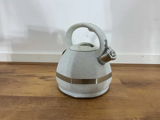Edenberg waterkoker eb-2475 wit keukengerei - afbeelding 1 van  1