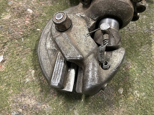 Edilgrappa - rebar cutter 14 - betonwapening knipmachine - afbeelding 3 van  9