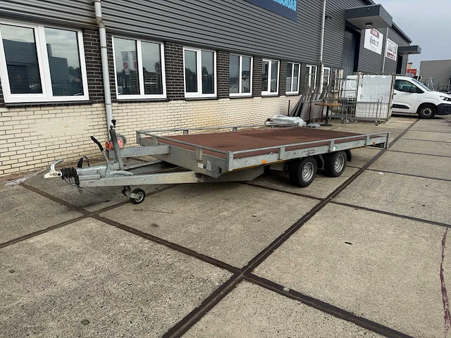 Eduard - 2020 - p4 - aanhangwagen - afbeelding 1 van  10