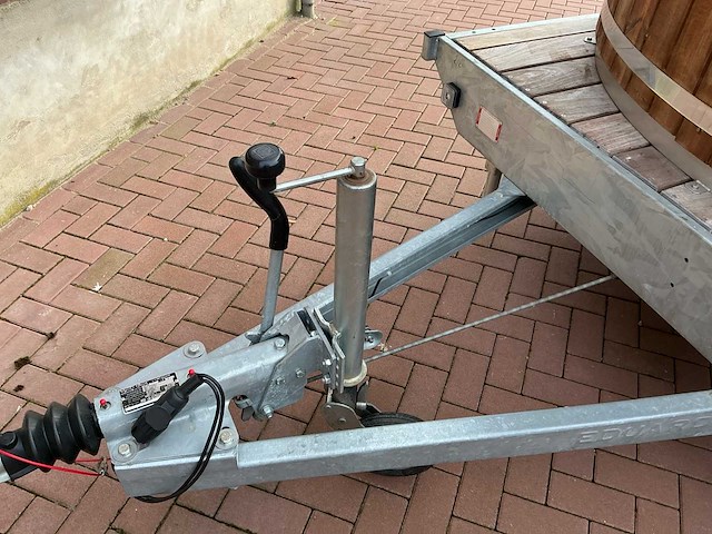 Eduard 3 hottub aanhanger - afbeelding 2 van  11