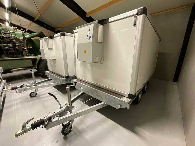 Eduard 4 aanhangwagen met keyfrost koelvries opbouw - afbeelding 1 van  18