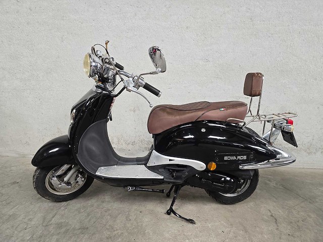 Edwards - bromscooter - retro - 4t 45km uitvoering d966nd - afbeelding 1 van  4