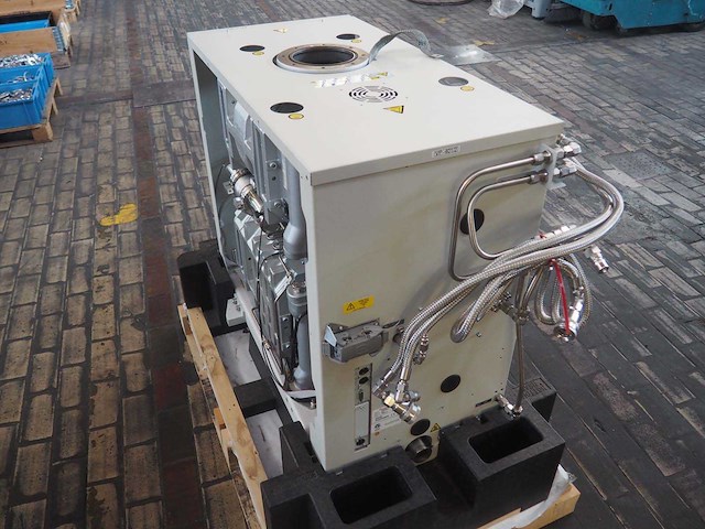 Edwards - ixh3045h - semiconductor vacuüm pomp - afbeelding 8 van  13