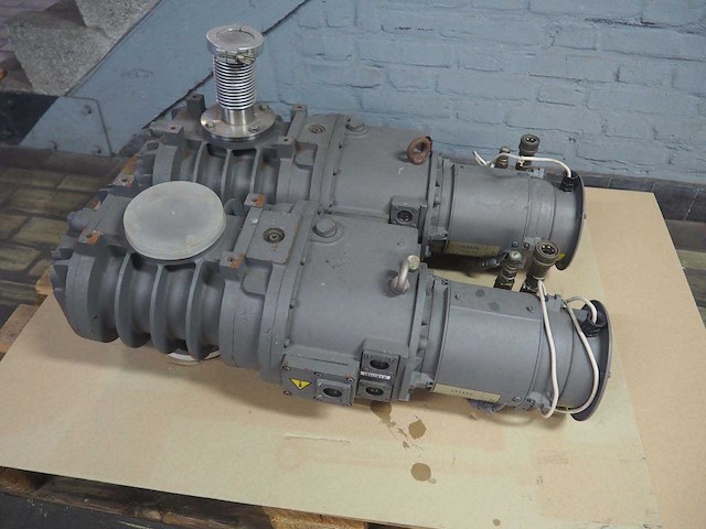 Edwards - qmb500f - vacuum booster pomp (2x) - afbeelding 1 van  8