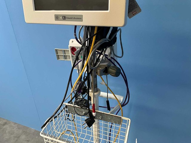 Edwards lifescience ev1000 patiëntmonitor - afbeelding 6 van  11
