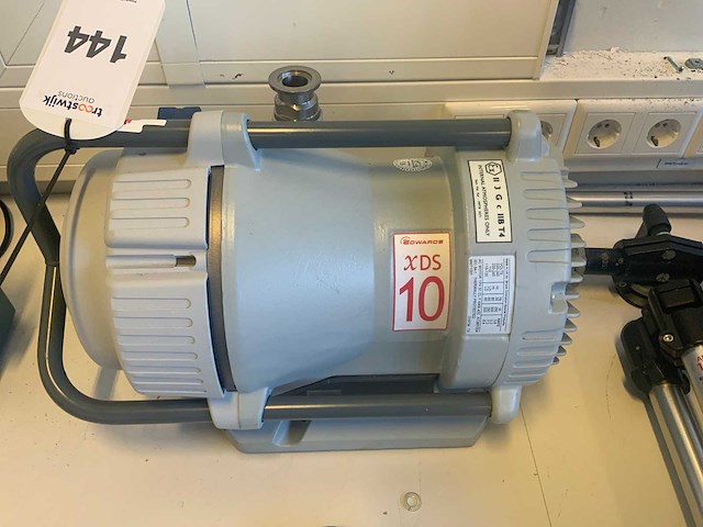 Edwarts xds 10 vacuümpomp - afbeelding 6 van  7