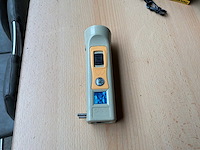 Ee ac220 dc4v oplaadbare zaklamp (1000x) - afbeelding 4 van  6