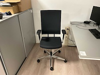 Een opstelbaar bureau - afbeelding 4 van  4