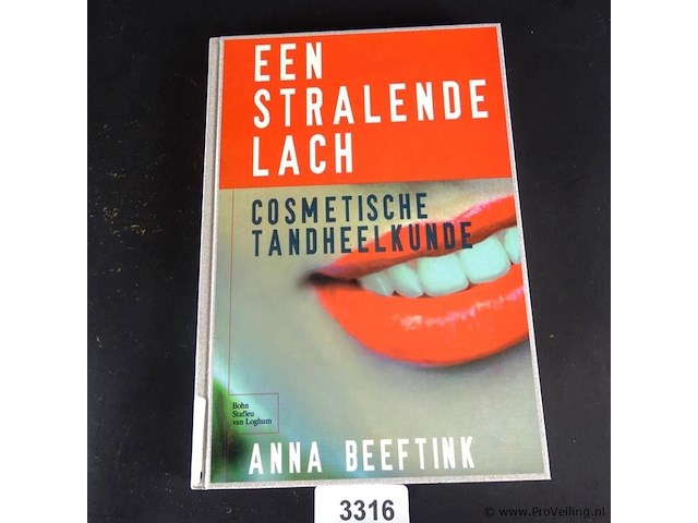 Een stralende lach - afbeelding 1 van  5