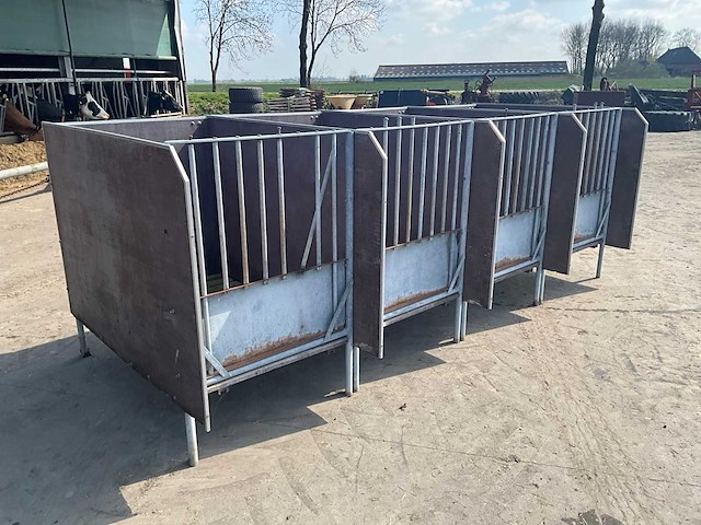 Eenlingbox voor 4 kalveren - afbeelding 7 van  13