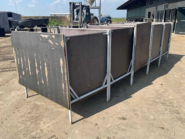 Eenlingbox voor 5 kalveren - afbeelding 14 van  17