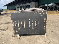 Eenlingbox voor 5 kalveren - afbeelding 15 van  17