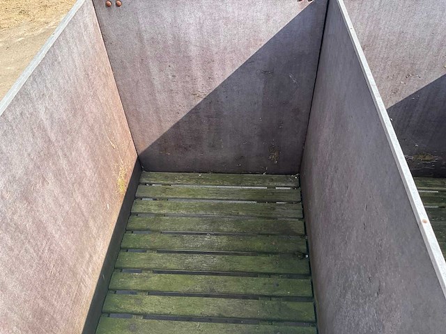 Eenlingbox voor 5 kalveren - afbeelding 8 van  10