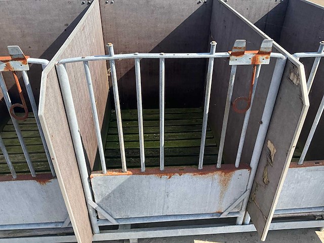 Eenlingbox voor 6 kalveren - afbeelding 2 van  18