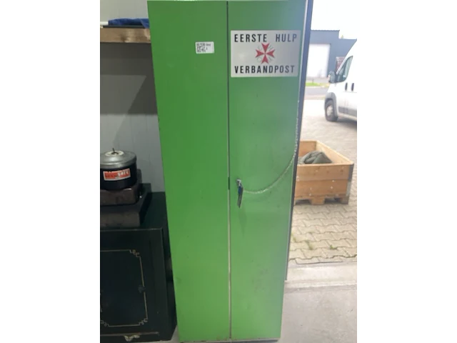Eerste hulp kast, groen - afbeelding 1 van  7