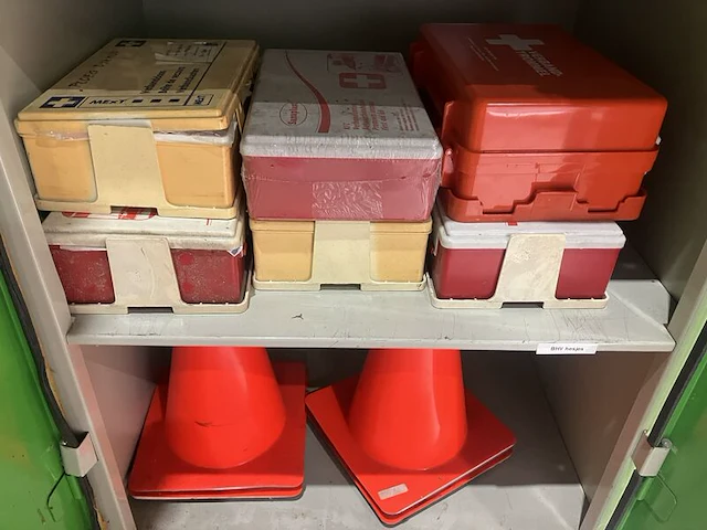 Eerste hulp kast, groen - afbeelding 6 van  7