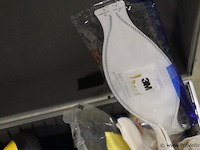 Eerstehulp- en persoonlijke beschermingsmiddelen set in koffer - afbeelding 6 van  6