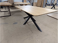 Eetafel eiken ronde hoeken. 180 x 90 x 76cm. metalen spinpoot - afbeelding 1 van  3