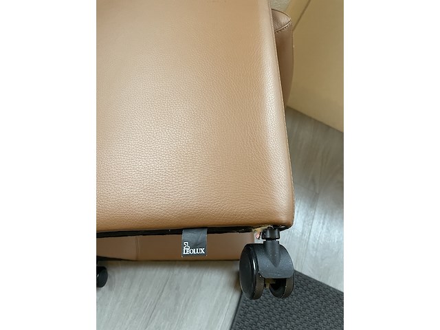 Eetkamer tafel met 4x stoel, o.a. leolux - afbeelding 6 van  8