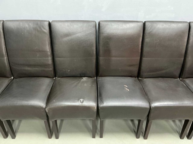 Eetkamertafel 190x100x77,5 cm en stoelen 54x44x100 cm (7x) - afbeelding 2 van  12