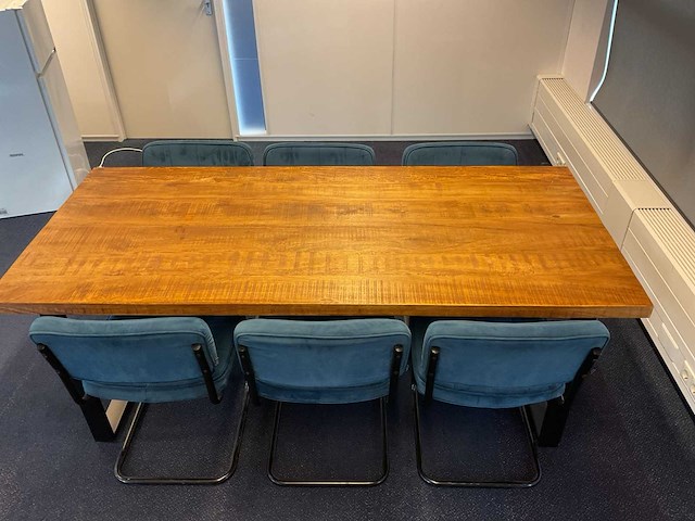 Eetkamertafel 200x90x77 cm en zes eetkamerstoelen - afbeelding 3 van  6