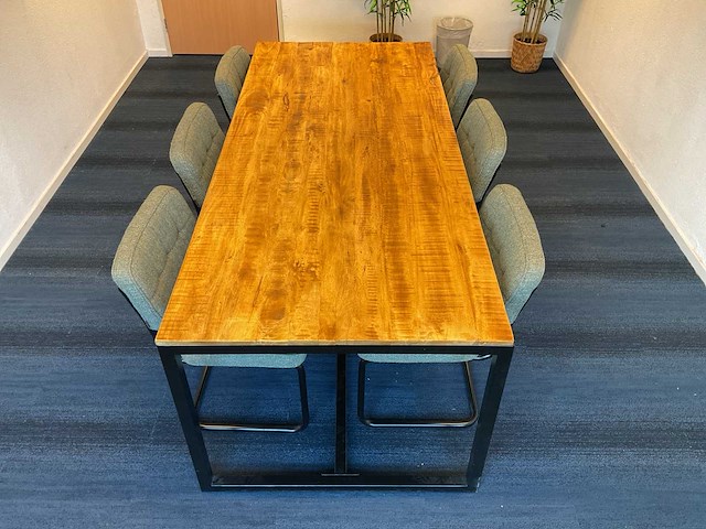 Eetkamertafel 220x95x57 cm en zes eetkamerstoelen - afbeelding 2 van  7