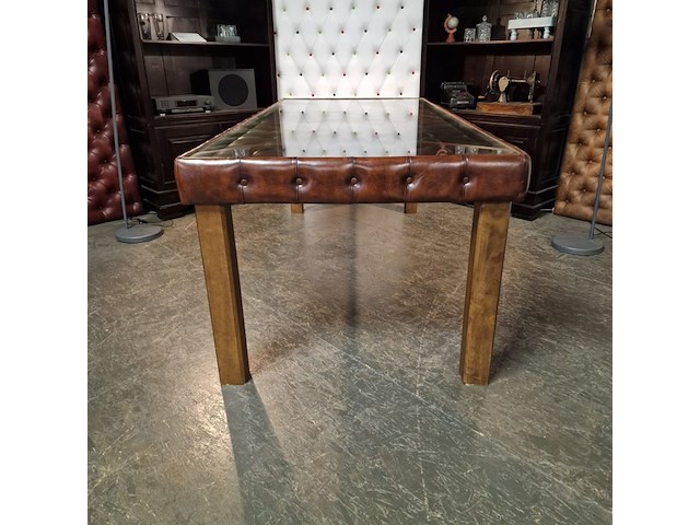 Eetkamertafel chesterfield, caleb, bruin - afbeelding 1 van  2